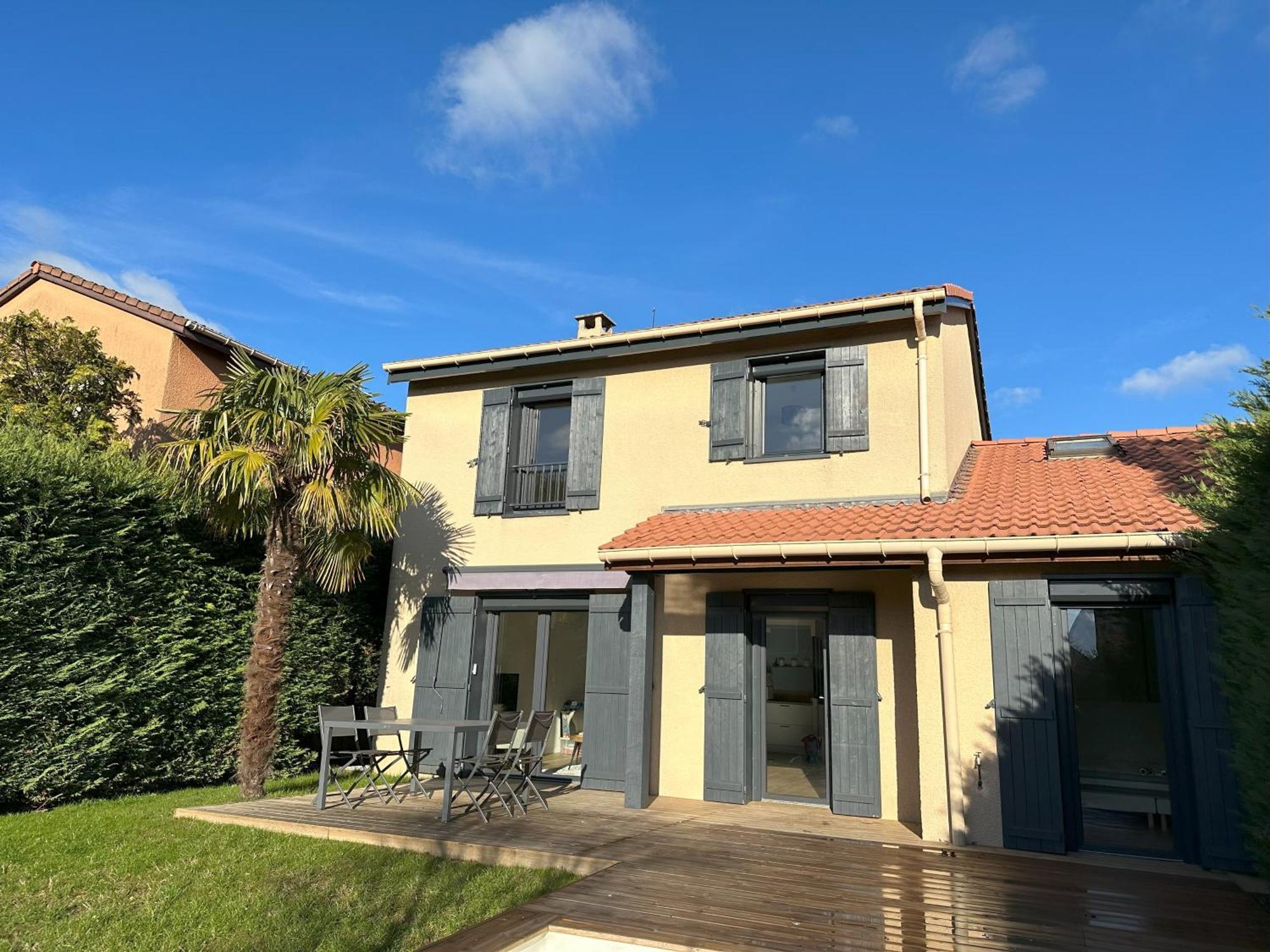 Sunny House - Villa 4 Chambres - Saint Genis Les Ollieres Exterior photo