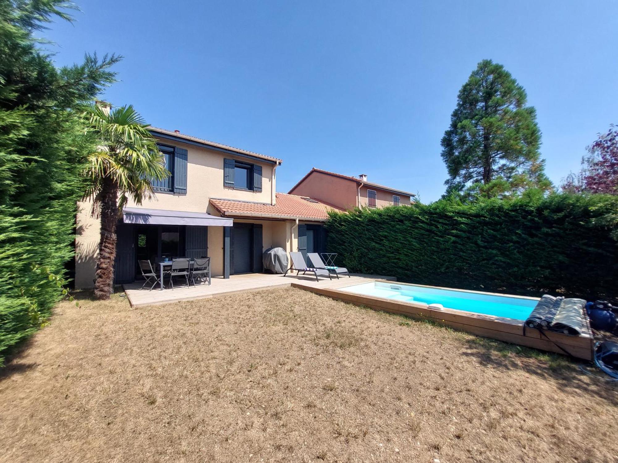 Sunny House - Villa 4 Chambres - Saint Genis Les Ollieres Exterior photo